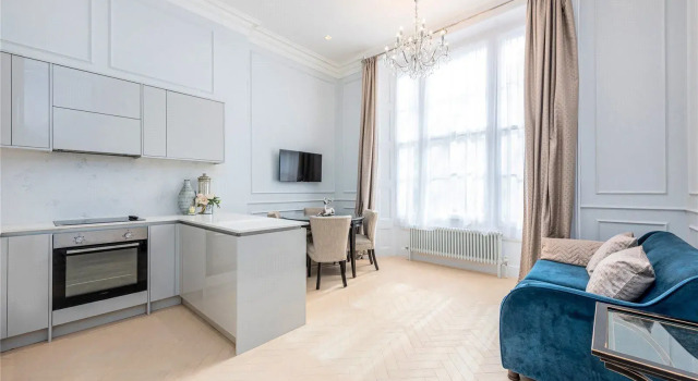Stunning 1 Bed Garden Apartment next to Hyde park