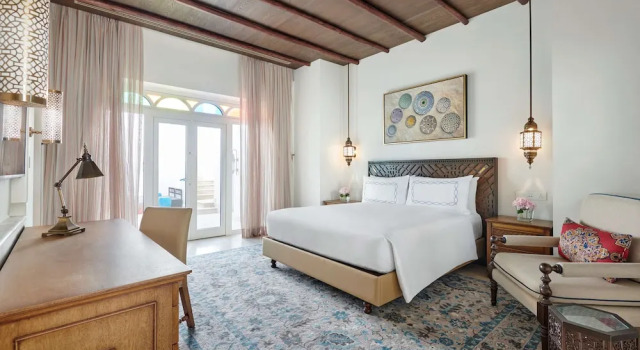 Таунхаус с 2 комнатами Hilton Salwa Beach Resort and Villas