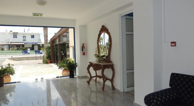 West End Hotel, Buchen Sie Hotel Peyia Paphos, in der Nähe von Turtle Beach