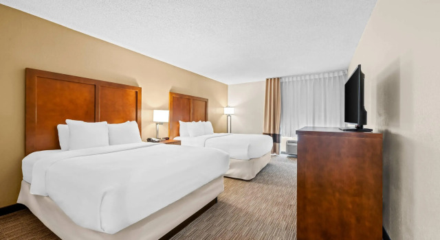 Четырёхместный номер Standard Comfort Inn & Suites Oxford South