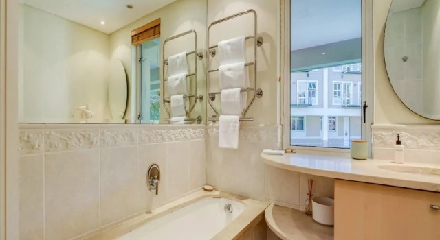 Коттедж Beautiful Apartment at the Waterfront Marina Altmore 001