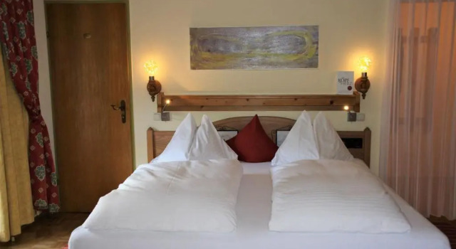Двухместный номер Standard с балконом Bauernhofhotel "die Unterbergerin" - Zimmer mit Frühstück und Ferienwohnungen in Gastein mit GRATIS Thermeneintritt