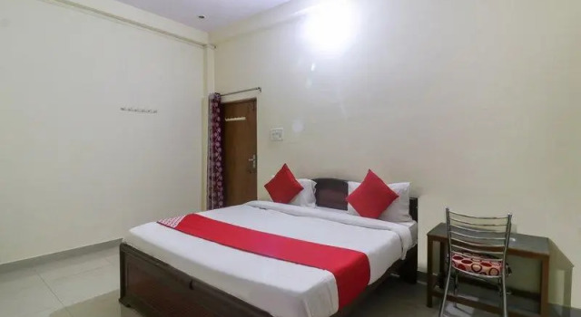 OYO 43901 Baba Guest House