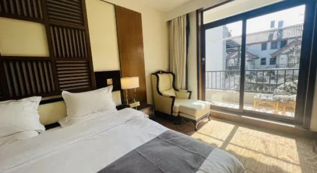 Люкс с 4 комнатами Lijiang Jianshan Yashu Homestay