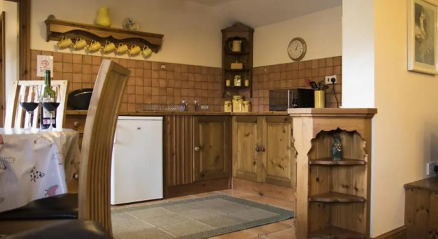 Коттедж с 2 комнатами The Chestnuts Holiday Cottages