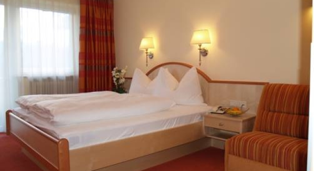 Tirolerhof, Забронировать Отель Отели Тироля 3 звезды, 3*