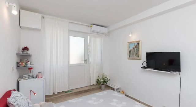 Apartment & Rooms Primi with FREE PARKING, Забронировать Апартаменты/квартира Отели Региона Дубровника с парковкой, Парковка