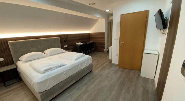Номер Economy Garni Hotel Cirman