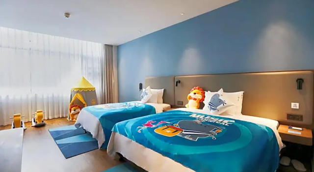 Трёхместный номер Standard Holiday Inn Express Shantou City Center