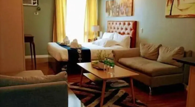 Люкс Deluxe Davao Central Suites