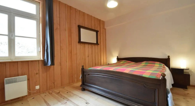 Mansion in Cuzy With Pool and Scenic Views, Rezerwuj Dom wakacyjny Cuzy Burgundia
