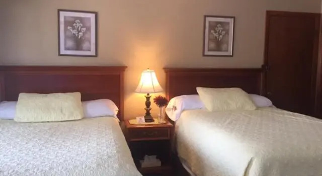 Номер Standard Milford Motel On the River