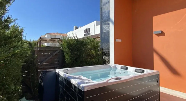 Люкс RIDE Surf Resort & Spa Peniche
