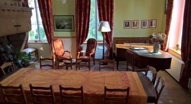 Maison d'hôtes Le Château de Puxe, Varaa Hotelli  