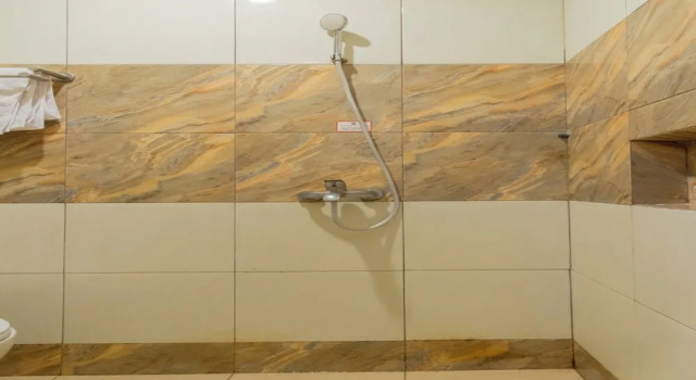 Номер Standard OYO LIfe 93129 Kost Mangga