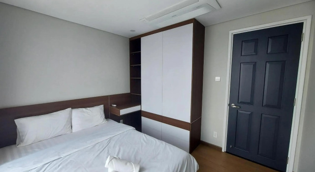 The Goldview Apartment - Luxury Apartment & Furnished Suites & River View & Infinity Pools & Gym & BBQ & High speed internet & Centrally located, Забронировать Апартаменты/квартира Хошимин провинция Хошимин