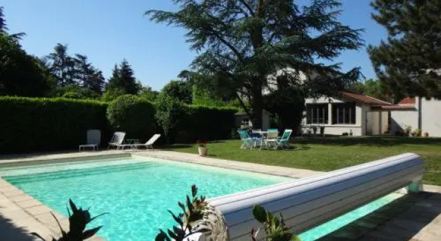Maisonnette Tassin, Prenota Hotel Hotel a Rodano con piscina, Piscina