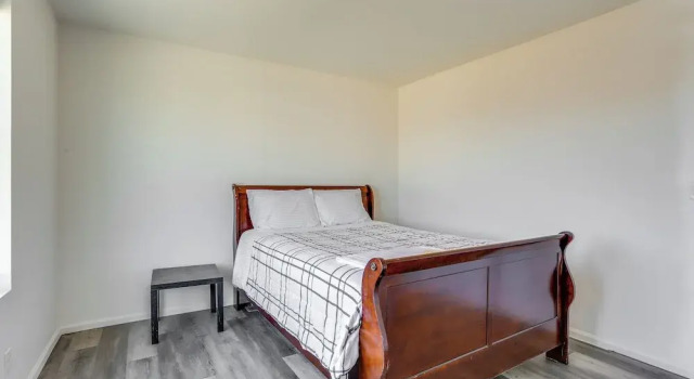 10 Mi to Dia: Family Home w/ Yard!, Prenota Casa vacanze Hotel a Denver con parcheggio, Parcheggio
