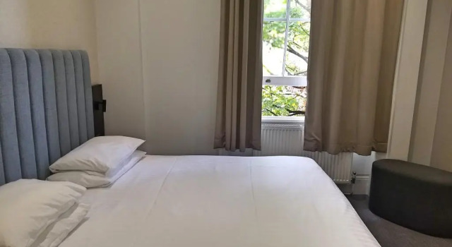 Двухместный номер Standard Garden Court Hotel