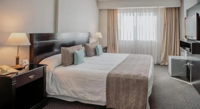 Двухместный номер Executive Plaza Real Suites Hotel