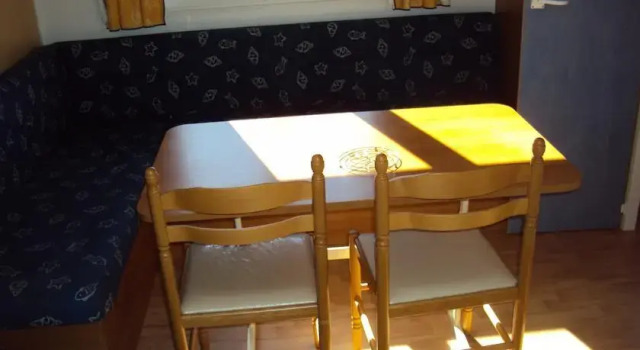 Camping de la Maye, Rezerwuj Pole kempingowe  