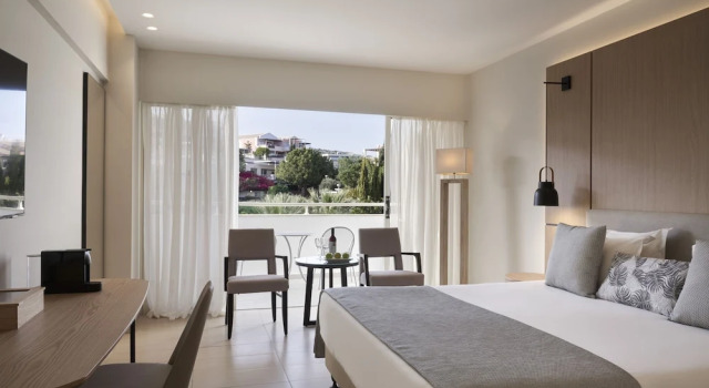 Двухместный номер Standard с балконом и с видом на внутреннюю территорию Atlantica Bay