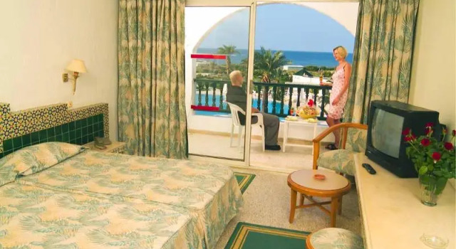 Двухместный номер Standard с балконом Le Soleil Bella Vista Resort