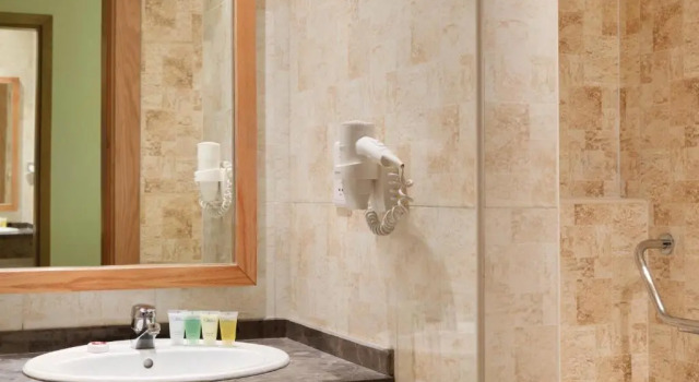 Номер Standard Ramada Resort Dead Sea