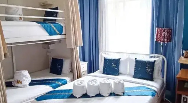 Номер Superior Acozyposhtel