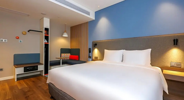Номер Standard Holiday Inn Express Jingdezhen City Center