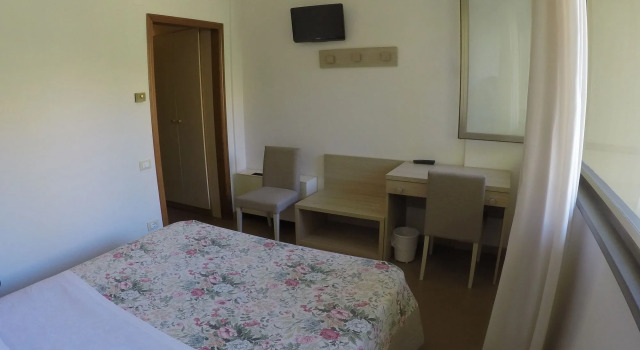 Albergo Nyers, Book Hotel Hotels & Accommodations in Perugia, Hotel