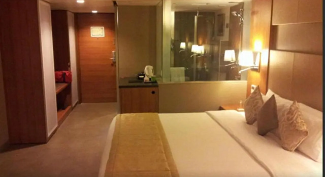 Двухместный клубный номер Standard Royal Orchid Central Vadodara