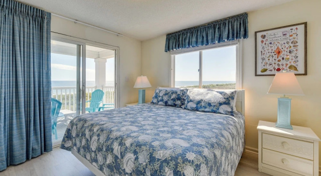 Апартаменты Ocean-view Condo: Walk to Windy Hill Beach!