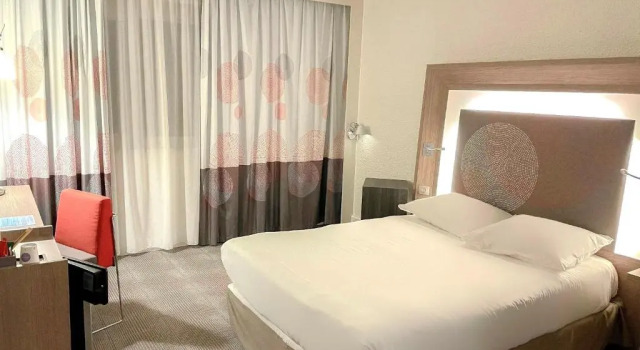Номер Classic Novotel Fontainebleau Ury