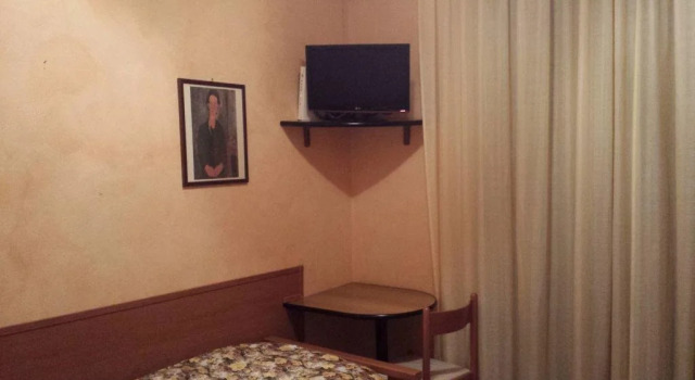 Hotel Ristorante Pizzeria Giardino, Rezervați Hotel Parona Lombardia