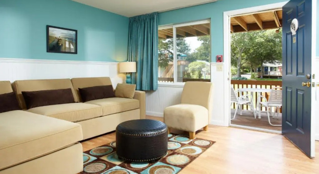 Люкс Deluxe Breezeway Boutique Hotel