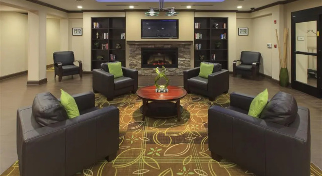 La Quinta Inn And Suites Memphis Wolfchase, 예약 호텔 멤피스 테네시