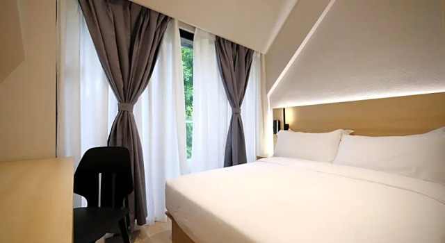 Habitación doble Estándar con balcón Rest Bugis Hotel