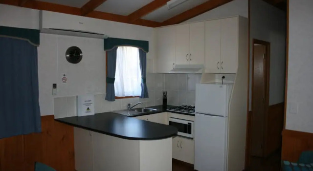 Вилла с 2 комнатами с видом на реку Levi Adelaide Holiday Park