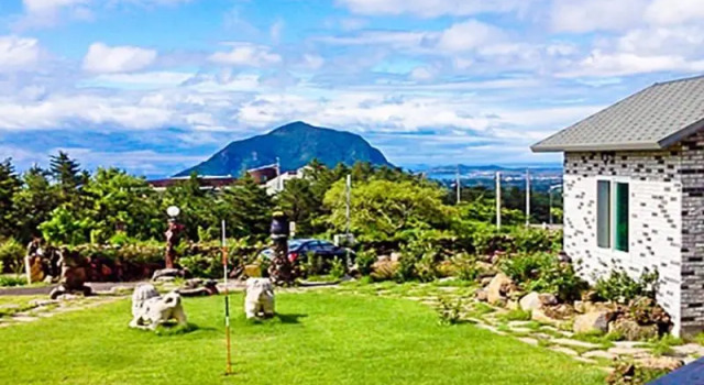 Seogwipo Lion Hill Pension