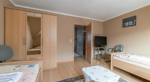 5504 Private Rooms