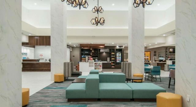 Номер Premium Hilton Garden Inn Jackson/Clinton