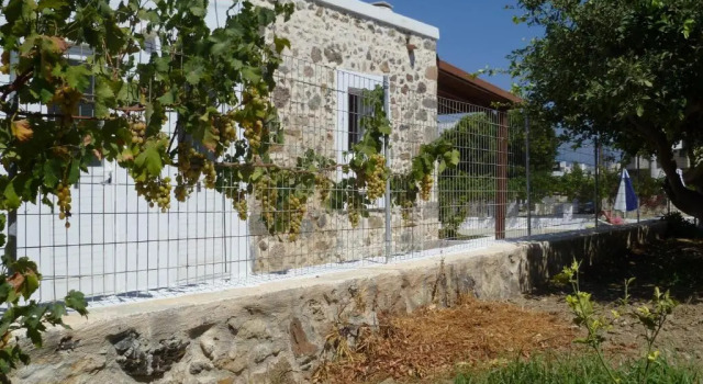 Студия Paraschos Studios Kos