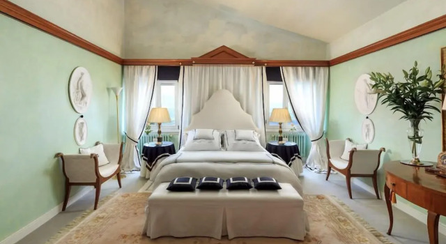 Verdidea - VILLA NAPOLEONE, Buchen Sie Villa Hotels in Valdarno mit Pool, Schwimmbad