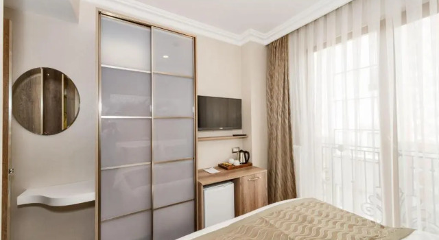 Номер Standard Alphonse Hotel