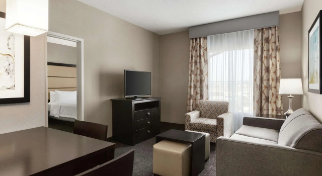 Четырёхместный люкс Homewood Suites by Hilton York