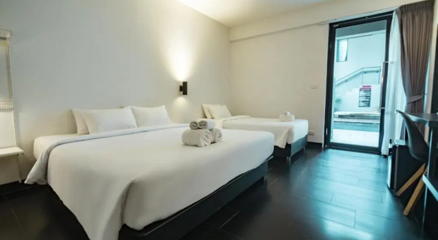 Семейный номер Standard iWualai Hotel