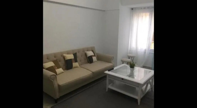 15 Minutes Walk to the City Centre and Beach 3 Bedroom Apartment Deluxe -esp1yr