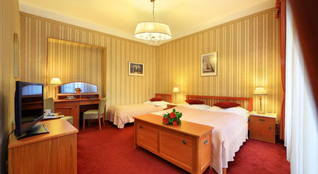 Hotel Salvator, Забронировать Отель Отели Праги с парковкой, рядом с Музей Альфонса Мухи, Парковка