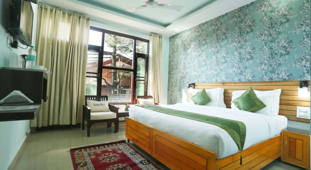 Treebo Roshan House With Valley View